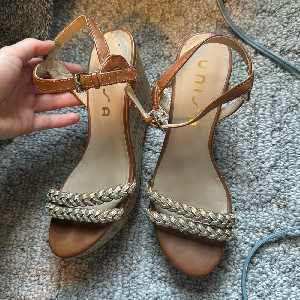 Wedge sandals